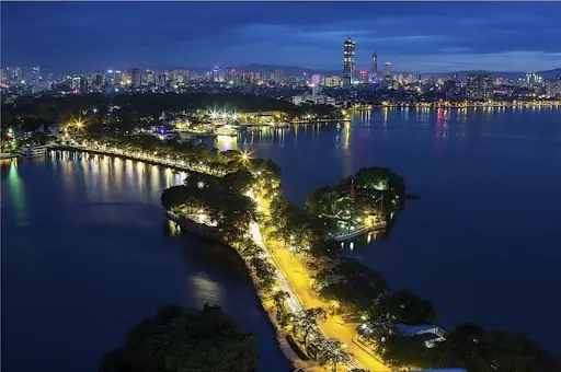 Đường Thanh Niên Ven Hồ Tây