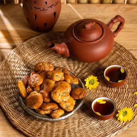 Bánh Chả Hà Nội Là Gì?