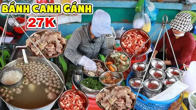 Chỗ Ăn Ngon Rẻ Ở Tp.hcm: Top 10 Điểm Đến Cho Người Sành Ăn Không Thể Bỏ Lỡ