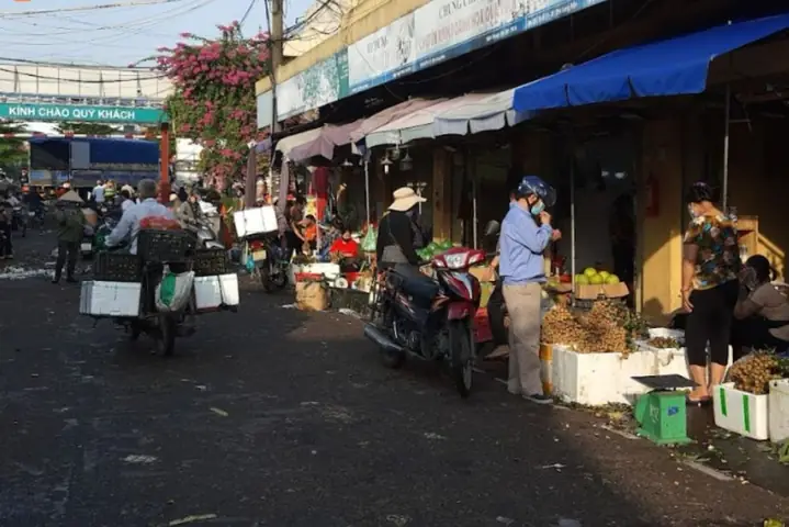 Chợ Long Biên Hoạt Động Lúc Mấy Giờ?