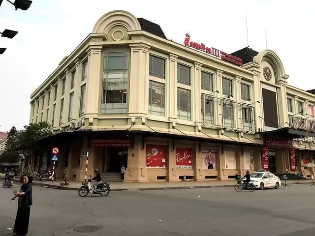 Cho-do-cu-o-ha-noi-2555