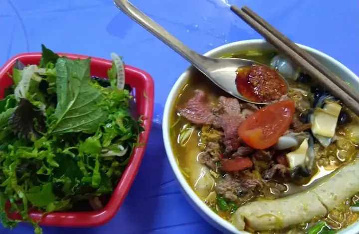 Bún Riêu Cua Huyền Thu: Hương Vị Đậm Đà Phố Quang Trung Bún Riêu Cua Huyền Thu: Hương Vị Đậm Đà Phố Quang Trung