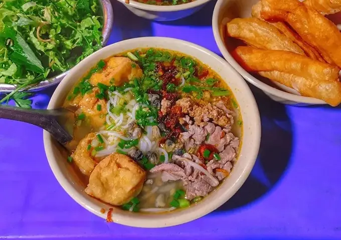 Bún Riêu Hà: Đậm Đà Hương Vị Long Biên Bún Riêu Hà: Đậm Đà Hương Vị Long Biên