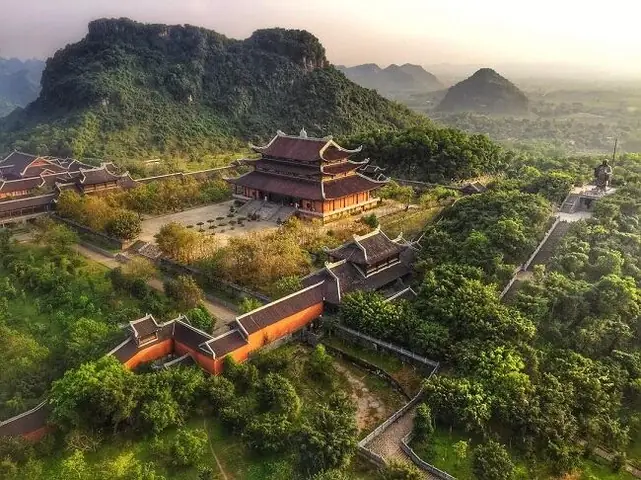 Quần Thể Chùa Bái Đính
