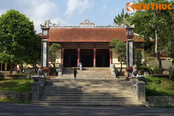 Chùa Trên Đường Nguyễn Văn Trỗi: Khám Phá Những Địa Điểm Tâm Linh Ý Nghĩa