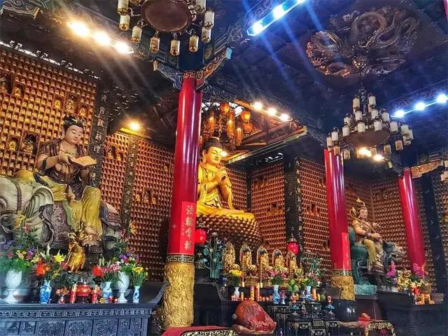 Lịch Sử Chùa Vạn Phật Như Thế Nào?