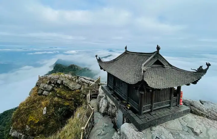 Chiêm Bái, Tham Quan Khu Di Tích Chùa Yên Tử