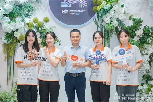 Chúc Mừng Sinh Nhật Câu Lạc Bộ Tin Học Hit 14 Tuổi – 14 Năm Rực Rỡ Sắc Màu Chúc Mừng Sinh Nhật Câu Lạc Bộ Tin Học Hit 14 Tuổi – 14 Năm Rực Rỡ Sắc Màu