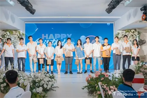 Chúc Mừng Sinh Nhật Câu Lạc Bộ Tin Học Hit 14 Tuổi – 14 Năm Rực Rỡ Sắc Màu Chúc Mừng Sinh Nhật Câu Lạc Bộ Tin Học Hit 14 Tuổi – 14 Năm Rực Rỡ Sắc Màu