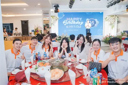 Chúc Mừng Sinh Nhật Câu Lạc Bộ Tin Học Hit 14 Tuổi – 14 Năm Rực Rỡ Sắc Màu Chúc Mừng Sinh Nhật Câu Lạc Bộ Tin Học Hit 14 Tuổi – 14 Năm Rực Rỡ Sắc Màu