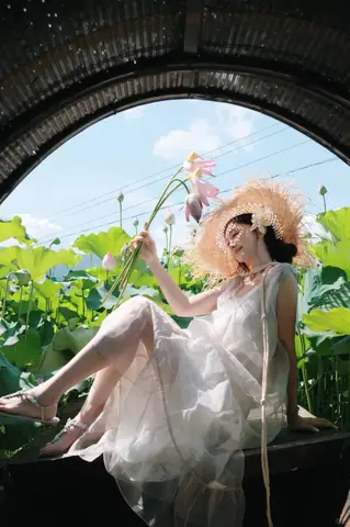 Váy Tơ Trắng Bồng Bềnh Váy Tơ Trắng Bồng Bềnh