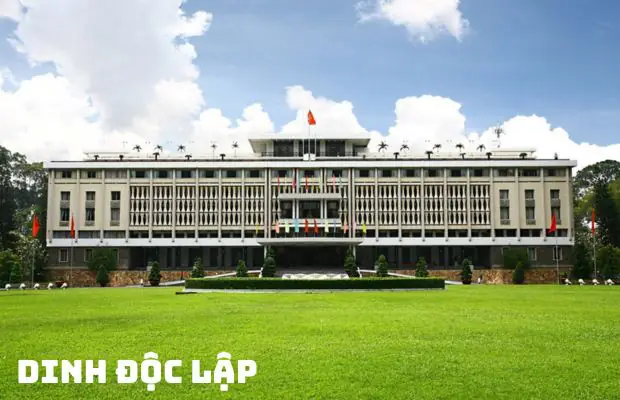 City Tour Hồ Chí Minh 1 Ngày: Khám Phá Sài Gòn Bằng Xe Máy Hoặc Ô Tô