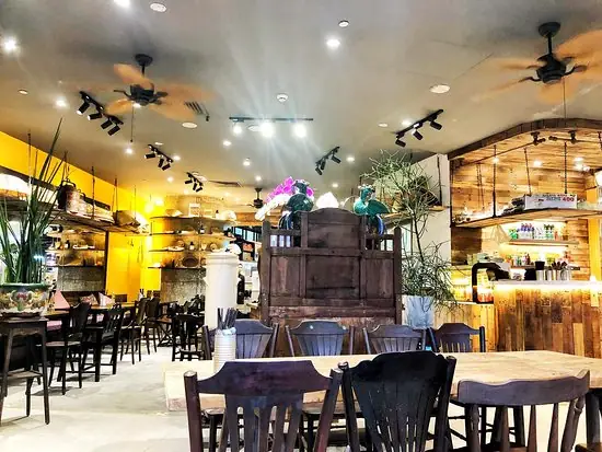 Cẩm Nang Chi Tiết Về Món Cơm Tấm Mộc Hồ Chí Minh