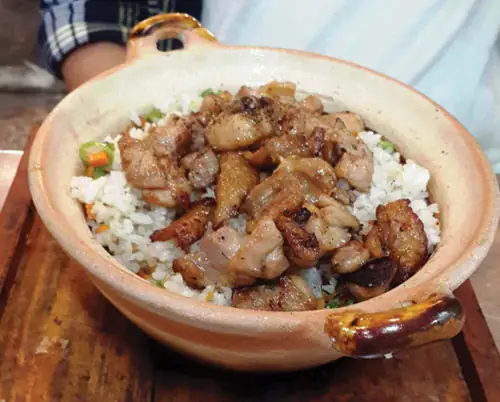 Cơm Thố Chợ Lớn Đà Nẵng: Hương Vị Gia Đình Đậm Chất Miền Nam Cơm Thố Chợ Lớn Đà Nẵng: Hương Vị Gia Đình Đậm Chất Miền Nam