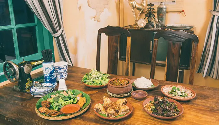 Nhà Hàng Cơm Xưa Ở Tp. Hcm | Foody.vn