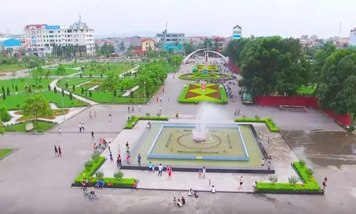Công Viên Hoàng Hoa Thám Hà Nội