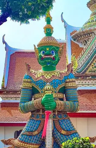 Top 5 Cửa Hàng Bán Đồ Thái Lan Ở Nha Trang: Mua Sắm Gần Gũi Như Đang Ở Bangkok