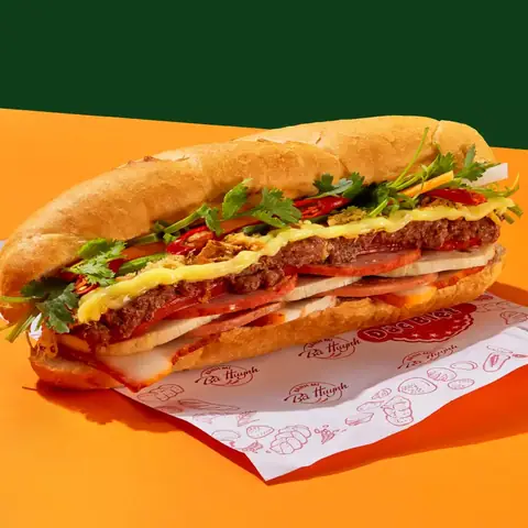 Madam Win - Bánh Mì Bà Huynh Trứ Danh Sài Gòn 40 Năm Madam Win - Bánh Mì Bà Huynh Trứ Danh Sài Gòn 40 Năm