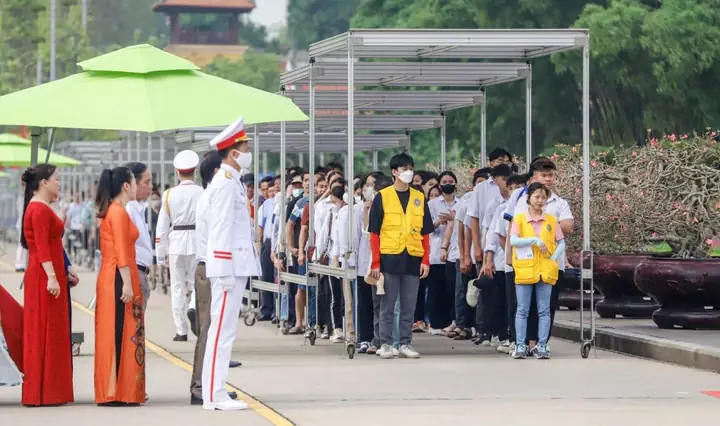 Quy Định Đăng Ký Viếng Lăng Bác