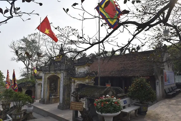 Đền Độc Cước Thờ Ai? Sự Tích Ngôi Đền