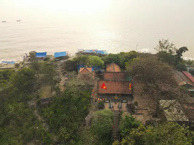 Đền Độc Cước Ở Đâu Thanh Hóa?