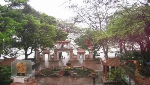 Về Thăm Đền Ông Hoàng Mười ( Đền Củi Hà Tĩnh) – Chốn Linh Thiêng
