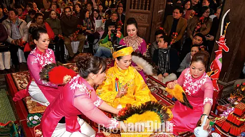 What Is The Significance Of The Mẫu Liễu Hạnh Temple In Nam Định?