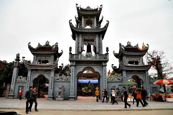What Is The Significance Of The Mẫu Liễu Hạnh Temple In Nam Định?