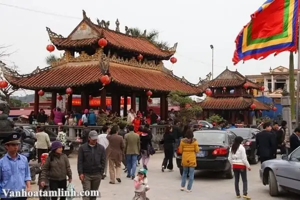 What Is The Significance Of The Mẫu Liễu Hạnh Temple In Nam Định?