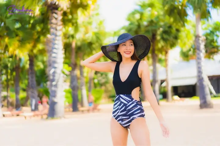Tankini – Che Khuyết Điểm, Vẫn Năng Động
