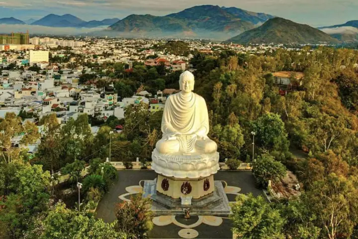 Chùa Long Sơn Nha Trang