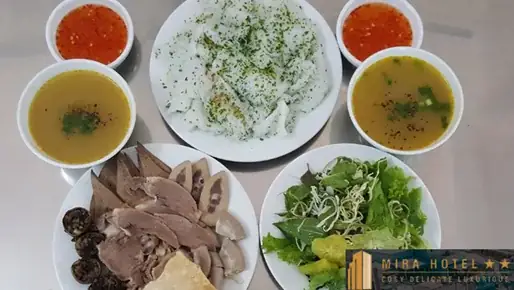 Bánh Hỏi Lòng Heo – Cô Năm