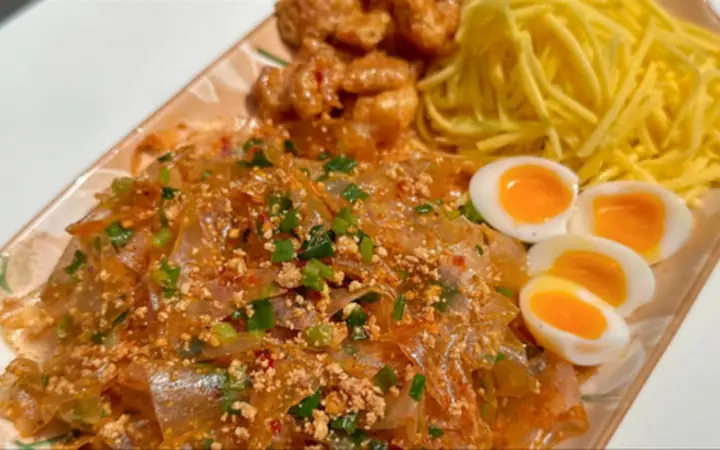 Bánh Tráng Cô Thuỷ – Quán Ăn Vặt Quận Tân Bình Ngon, Giá Hạt Dẻ