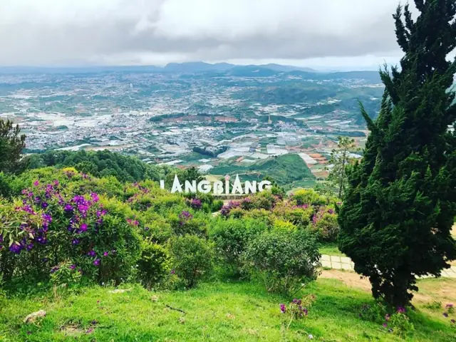 Địa Điểm Check In Đà Lạt Nổi Tiếng - Núi Langbiang