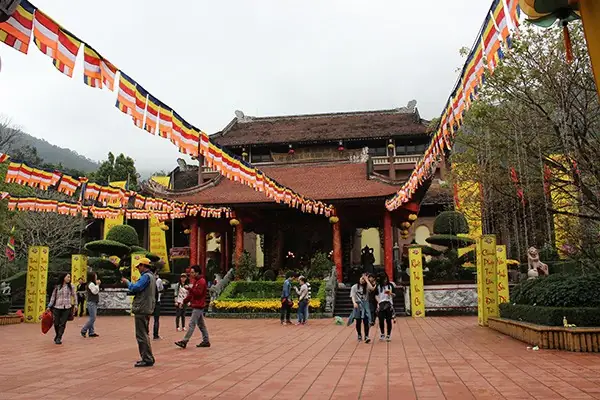 15. Khu Di Tích Danh Thắng Yên Tử 15. Khu Di Tích Danh Thắng Yên Tử