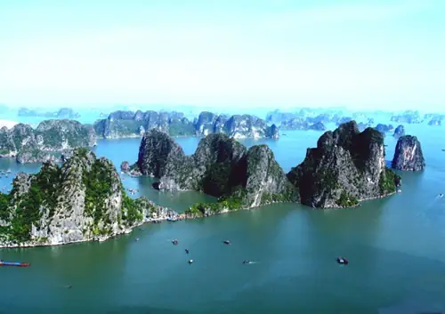 17. Núi Bài Thơ – Vịnh Hạ Long 17. Núi Bài Thơ – Vịnh Hạ Long