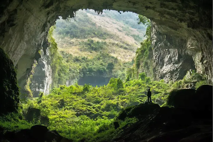 Giới Thiệu Hang Sơn Đoòng