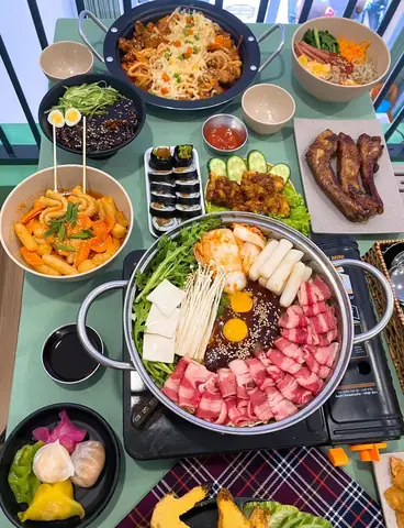 Quán Ăn Vặt Cô Bèo Nha Trang