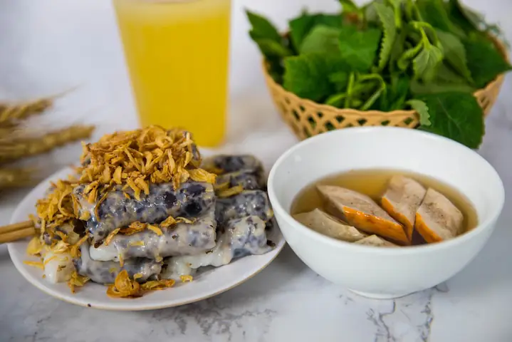 Bánh Cuốn Nóng Gia Truyền 77 Đặng Văn Ngữ – Hương Vị Truyền Thống, Mềm Thơm Khó Cưỡng!