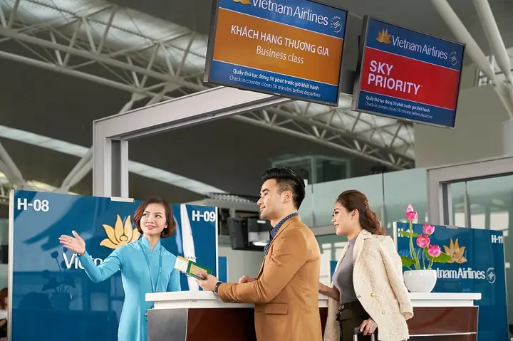 Khách Hàng Cần Lưu Ý Gì Trước Khi Lấy Vé Máy Bay Đặt Online?