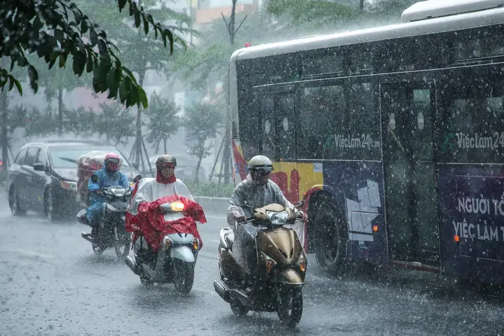 Thời Tiết Ngày 24/5/2025: Miền Bắc, Hà Nội Nhiều Mây, Mưa Rất To, Gió Đông Bắc Cấp 3