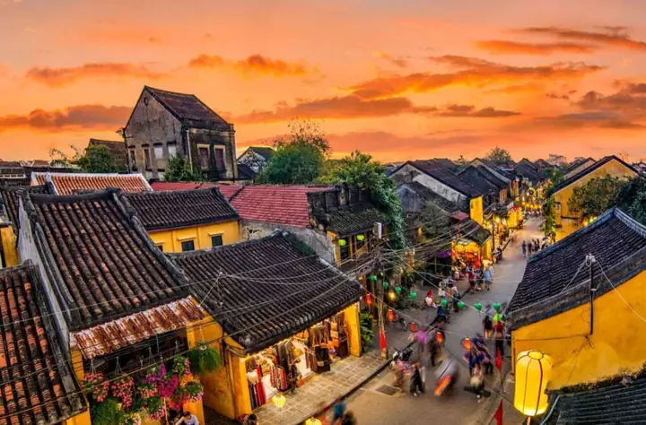 Ngày 2: Trải Nghiệm Biển Đảo Và Làng Nghề Truyền Thống