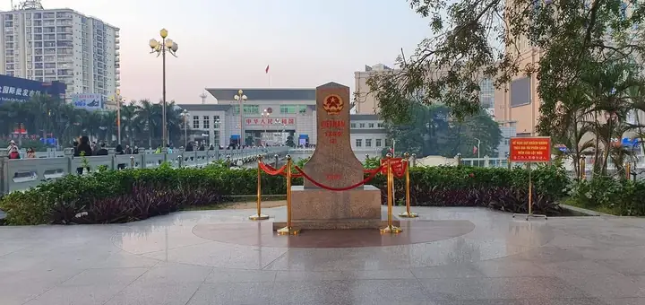 2. Ngày 2: Tham Quan Phố Cổ Trúc Sơn – Trở Về Việt Nam