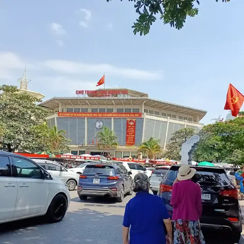 1. Ngày 1: Móng Cái – Cửa Khẩu – Chợ Móng Cái