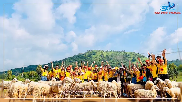 Ngày 05: Tp.hcm – Long Hải (125km) ( Ăn Sáng, Trưa, Tối)
