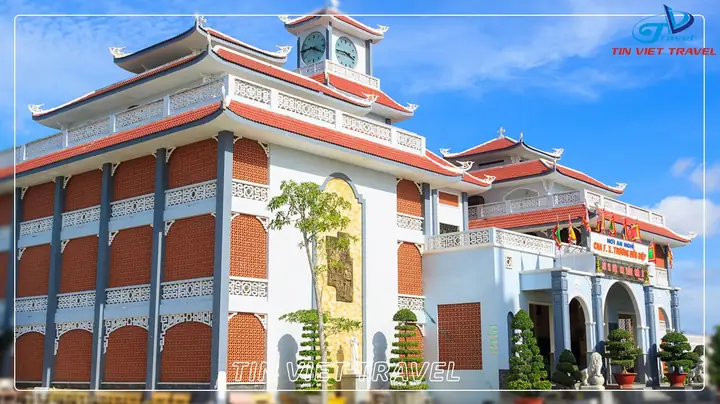 Ngày 03: Cà Mau – Bạc Liêu (169km) ( Ăn Sáng, Trưa, Tối)