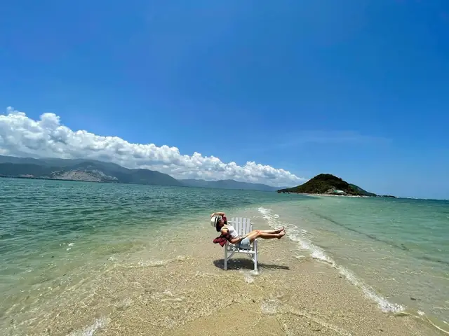 /upload/image/nha-trang/du-lich-nha-trang-30-4/dao-diep-son.jpg /upload/image/nha-trang/du-lich-nha-trang-30-4/dao-diep-son.jpg