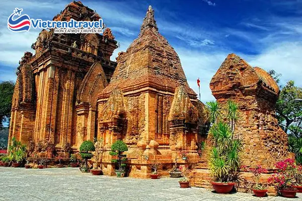 Chương Trình Chi Tiết
