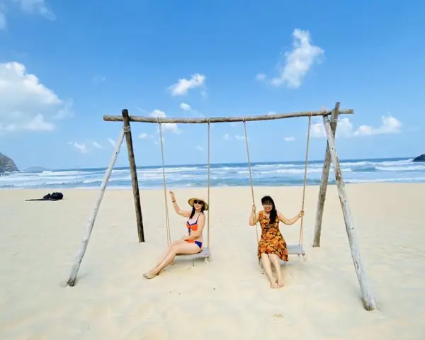 Biển Nhật Lệ – Nơi Bình Minh Lên Trên Miền Gió Lào Biển Nhật Lệ – Nơi Bình Minh Lên Trên Miền Gió Lào