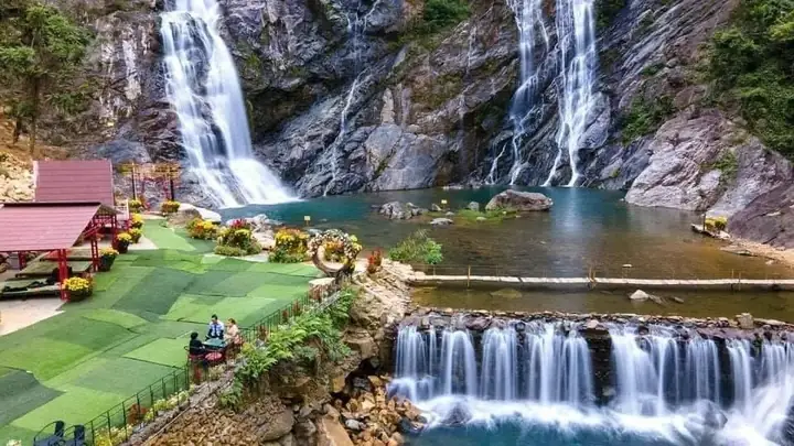 Thác Trắng Minh Long – Địa Điểmdu Lịch Quảng Ngãi 2 Ngày 1 Đêm Thác Trắng Minh Long – Địa Điểmdu Lịch Quảng Ngãi 2 Ngày 1 Đêm
